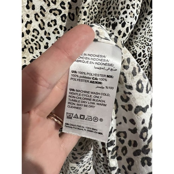 Chicos Size 1 Cream Brown Cheetah Print Blouse Long Sleeve Button Down Top - Picture 6 of 6